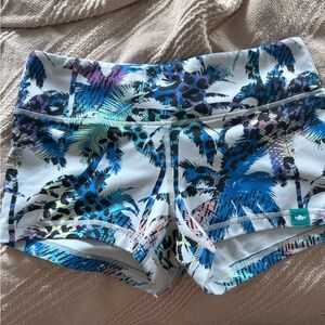 Wod bottom shorts 2.5"